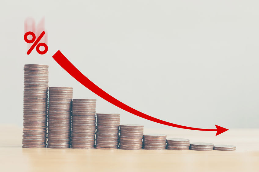 Az életbiztosítások technikai kamatlába csökken – mit jelent ez?