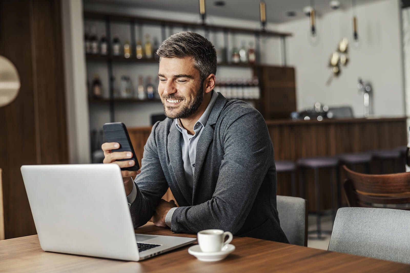 Online számlanyitás lépésről lépésre: Hogyan nyiss bankszámlát otthonról?