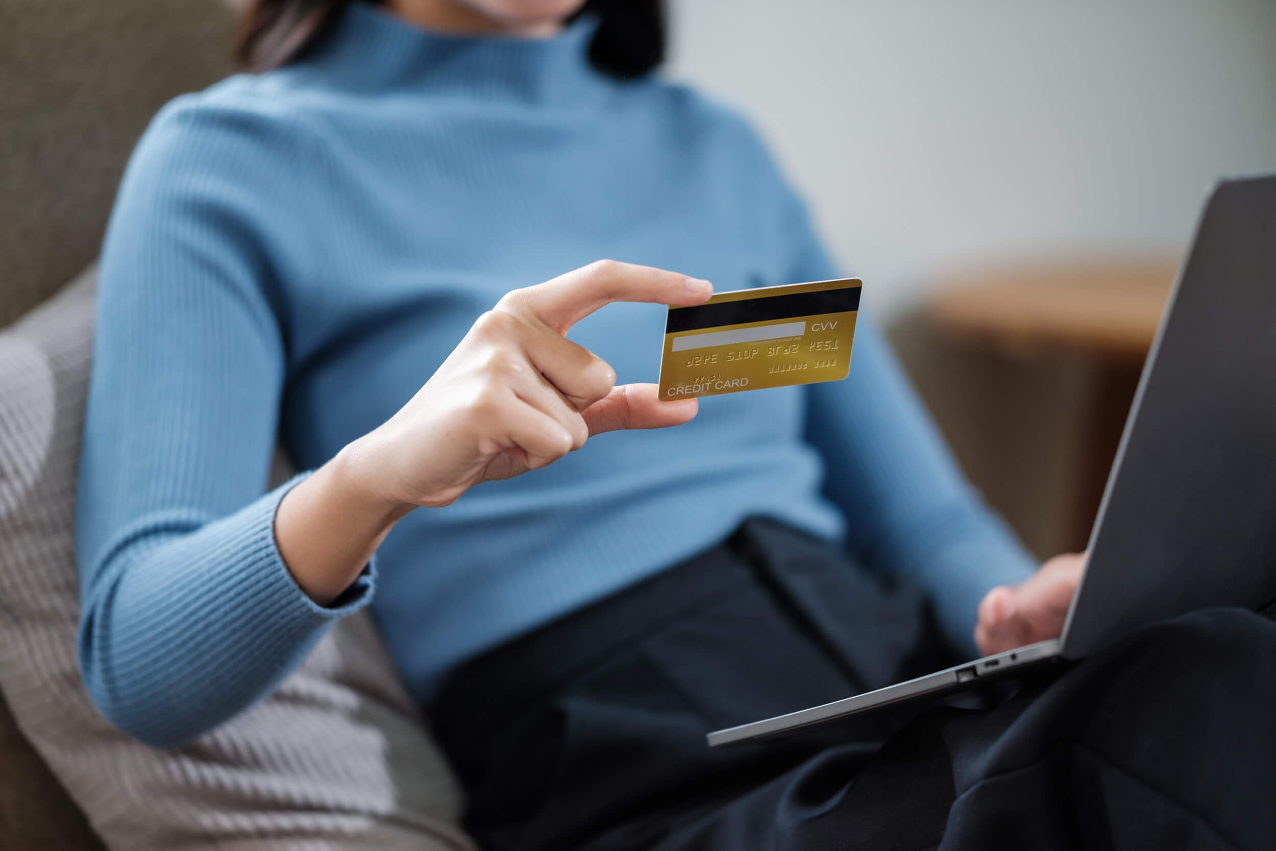 Több tízezer hiányozhat a bankszámládról, ha nem figyelsz ezekre