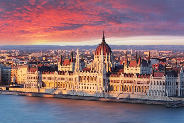A Budapest Bank személyi kölcsöne oldalunkon már elérhető!