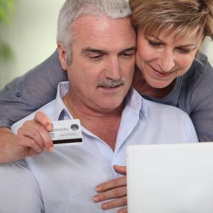 Online vásárlás biztonsága: Bankkártyás fizetés és védelem