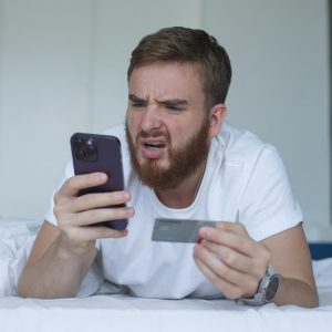 Pénzmosás, adatlopás, csalások: hogyan védd meg a pénzedet az online térben?