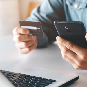 SimplePay használata webáruházban – Előnyök és hátrányok