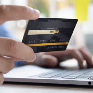 A CVC kód titkai: hogyan véd meg a bankkártyás csalásoktól?