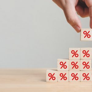 Mit jelent a 2025-ös infláció a hitelek kamatára?